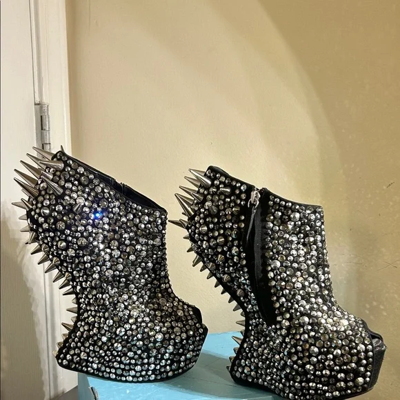 Giuseppe ZANOTTI Spiked Wedge Platform Ankle Boots w Crystal Embellishments! - Picture 3 of 9